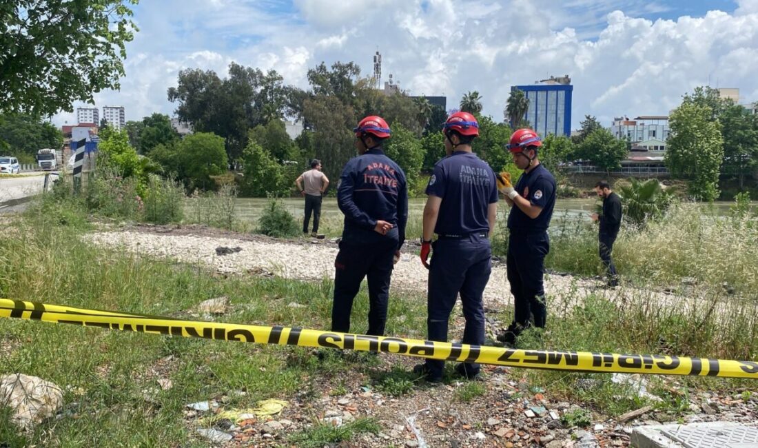 ADANA (AA) – Adana'nın Ceyhan ilçesinde, Ceyhan Nehri'nde erkek cesedi
