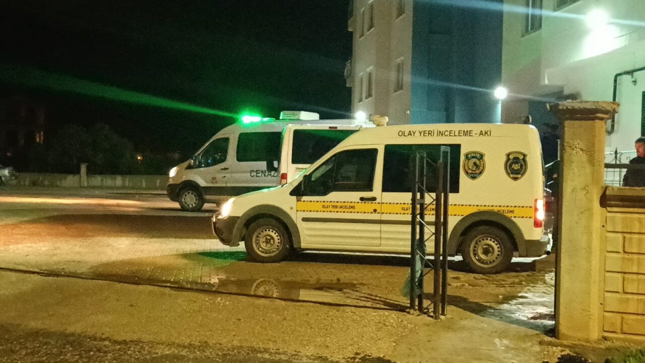 ADANA (AA) – Adana'nın Kozan ilçesinde eski çalışma arkadaşının silahla