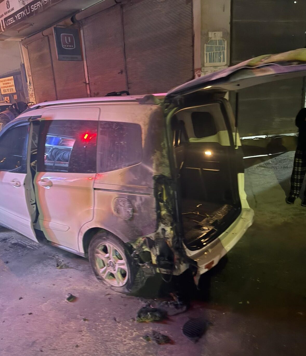 ADANA (AA) – Adana'nın merkez Seyhan ilçesinde otomobille çarpışan motosikletin