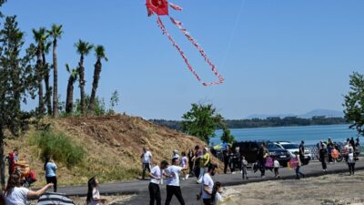ADANA (AA) – Adana'da düzenlenen Uçurtma Şenliği'nde renkli görüntüler oluştu.