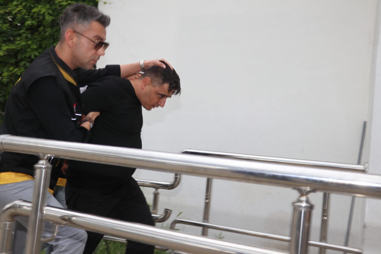 ADANA (AA) – Adana'nın merkez Seyhan ilçesinde tartıştığı kuzenini bıçaklayarak