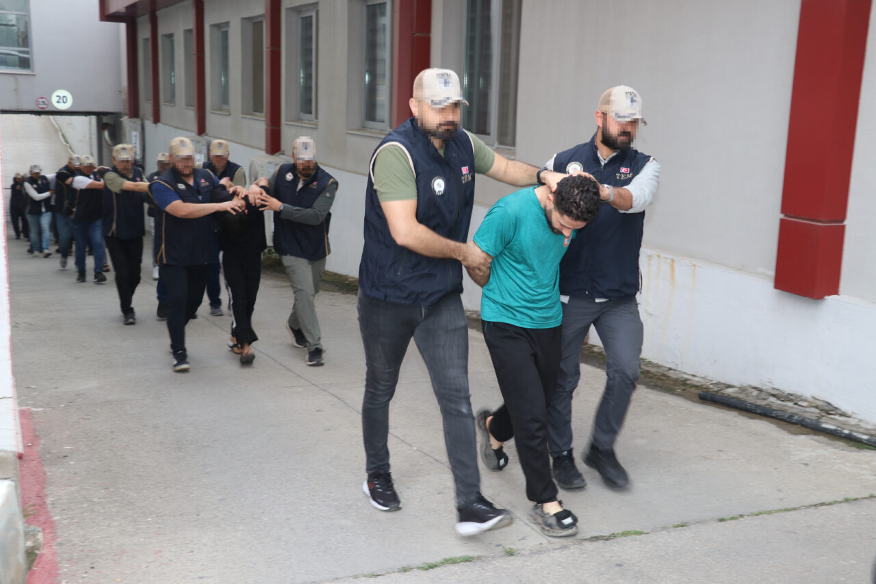 ADANA (AA) – Adana'da terör örgütü DEAŞ'a yönelik operasyonda 16