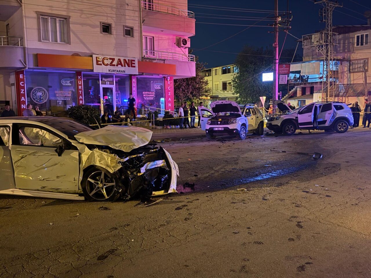 ADANA (AA) – Adana'nın Kozan ilçesinde, otomobil ile SUV tipi