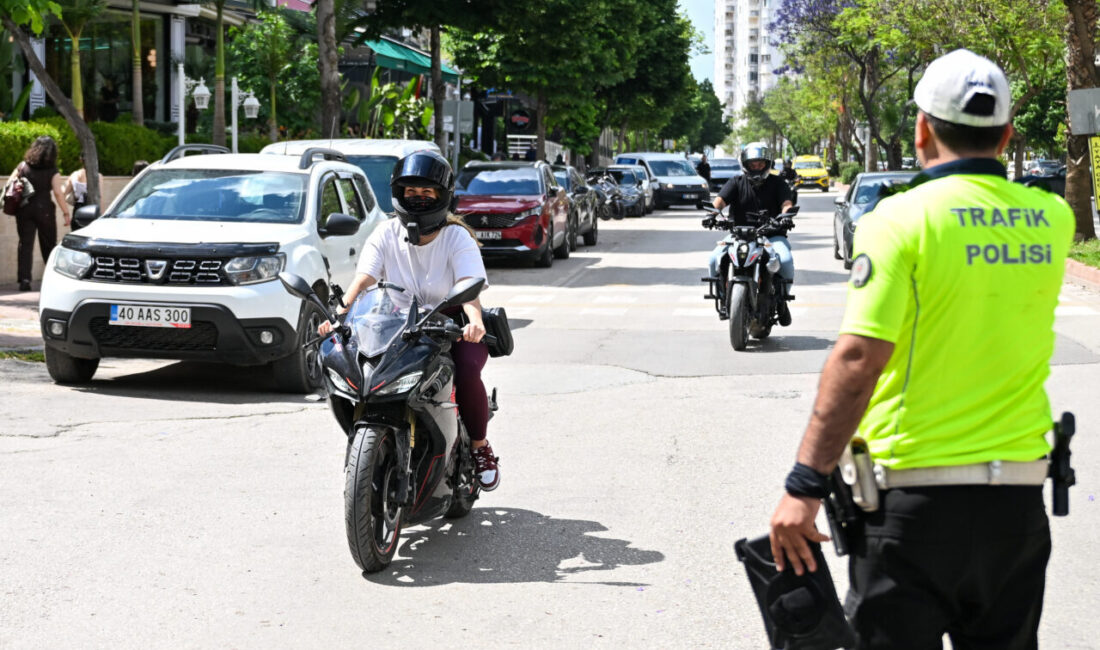 ADANA (AA) – Adana'da, trafik uygulamasında eksikleri tespit edilen 274