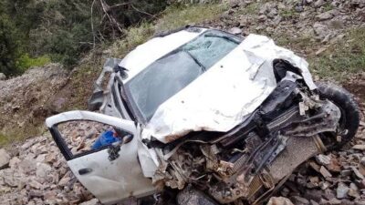 ADANA (AA) – Adana'nın Feke ilçesinde uçuruma yuvarlanan otomobilin sürücüsü