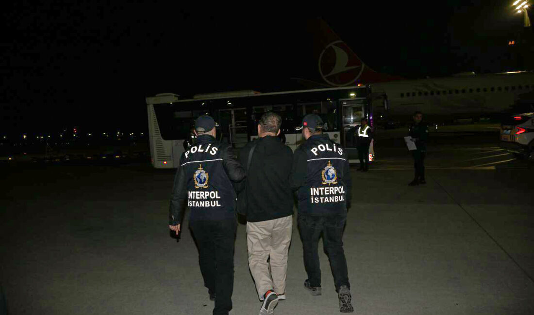 - Kırmızı bültenle aranan firari sanık Abdullah Aybaba, Tayland'dan Türkiye'ye