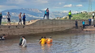 ADIYAMAN (AA) – Adıyaman'ın Gölbaşı ilçesinde taşkın koruma göletine giren