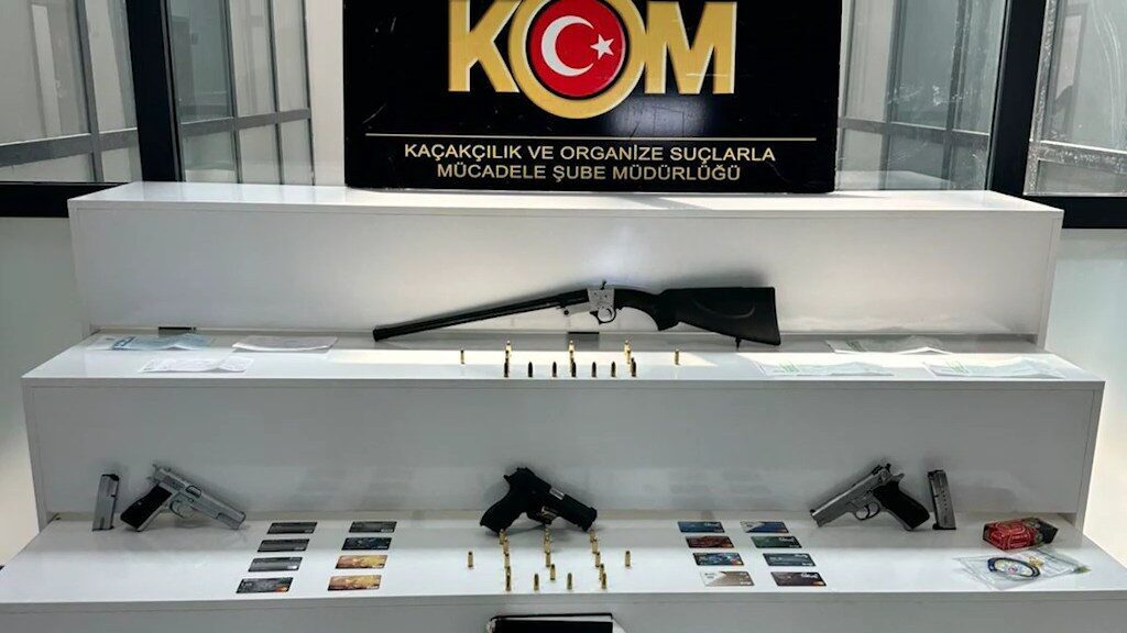 ADIYAMAN (AA) – Adıyaman'da düzenlenen tefecilik operasyonunda gözaltına alınan 5