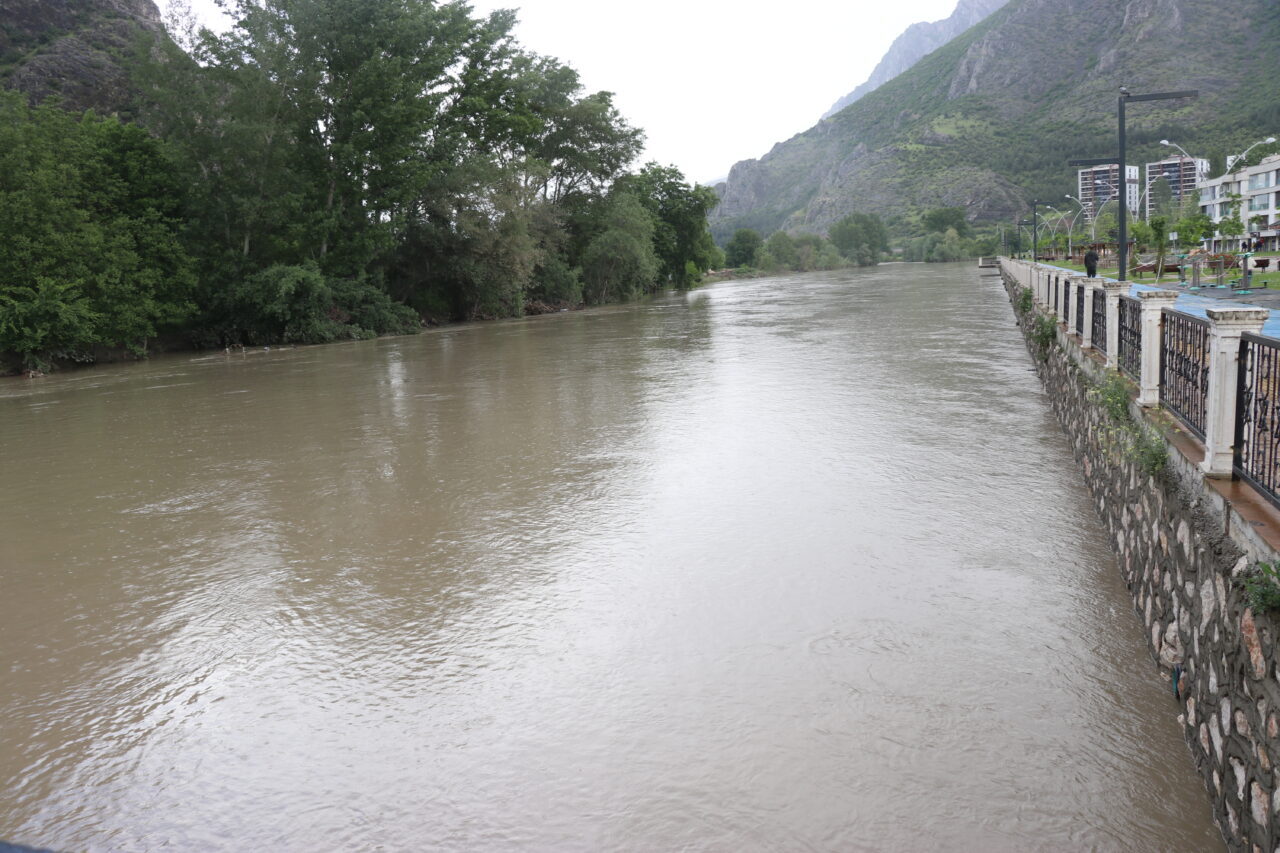 AMASYA (AA) – Amasya'da etkili olan sağanak nedeniyle AFAD tarafından