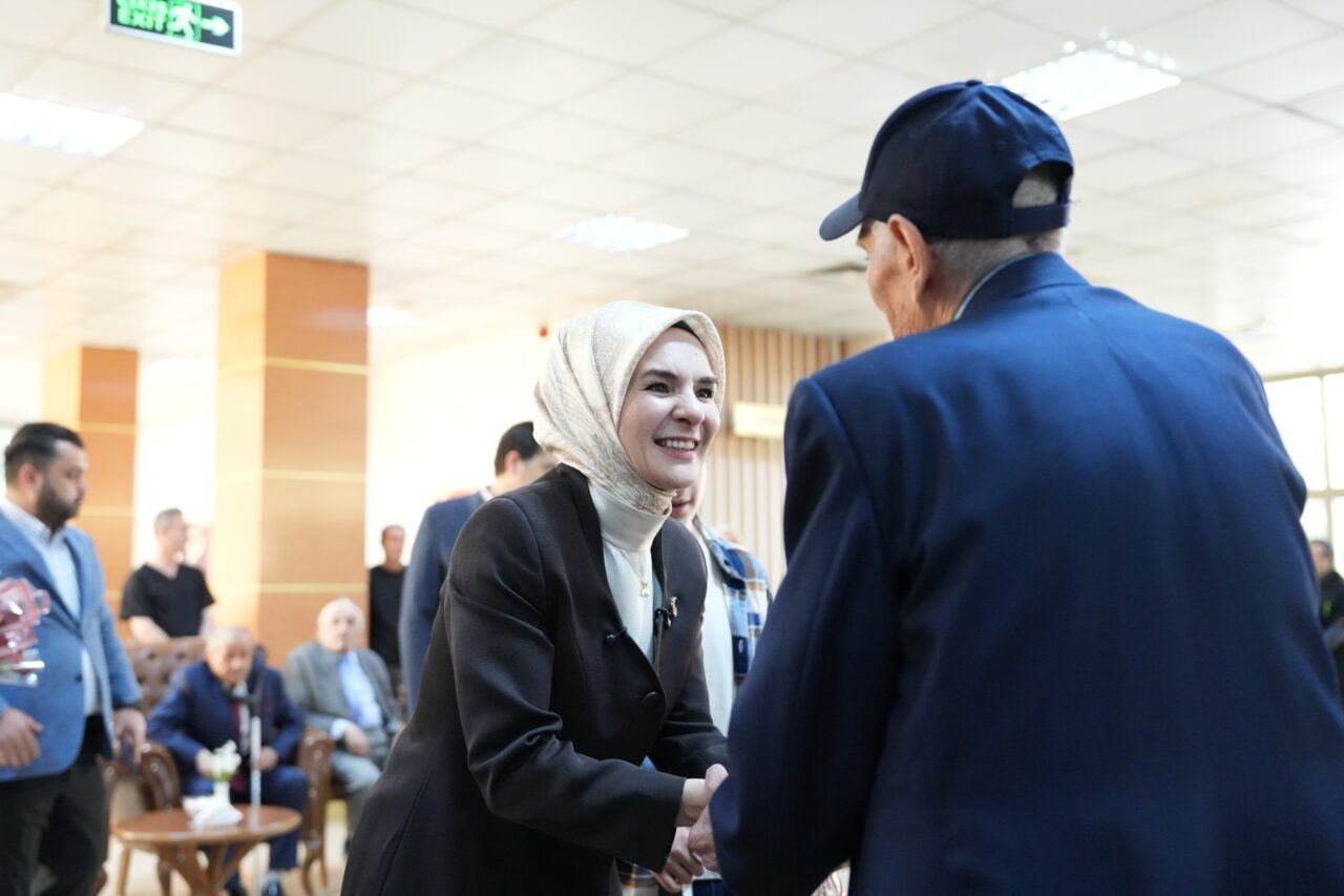 ANKARA (AA) – Aile ve Sosyal Hizmetler Bakanı Mahinur Özdemir