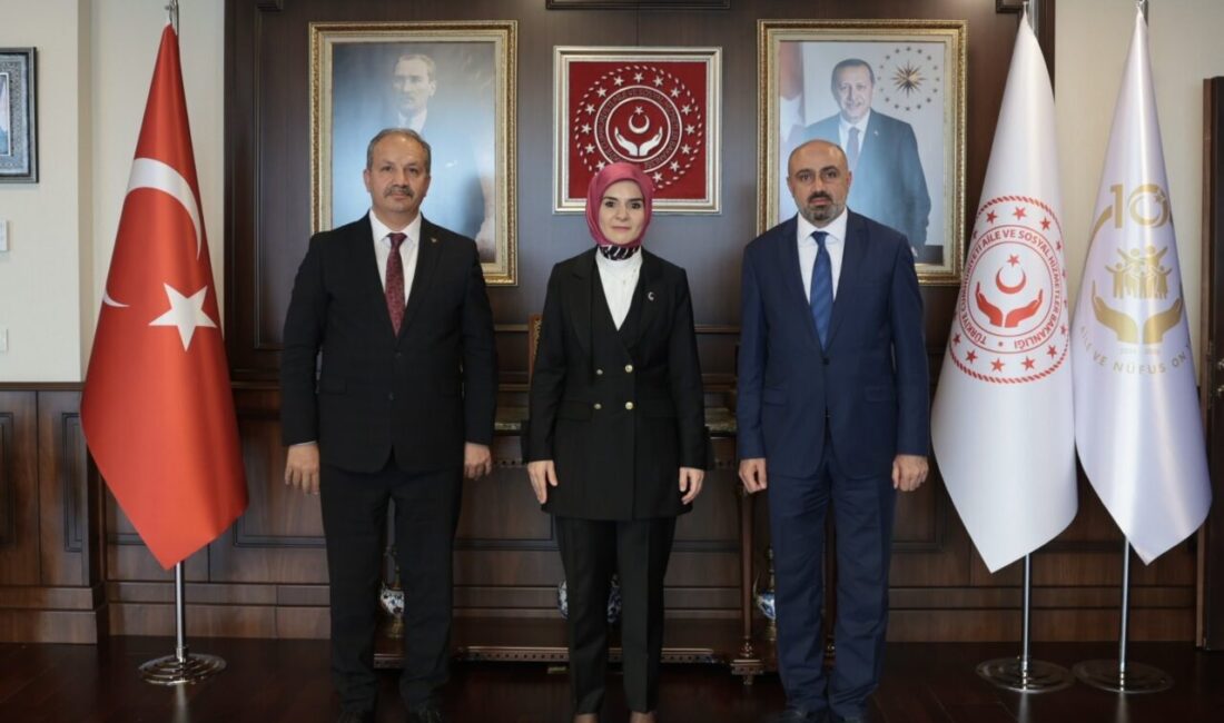 ANKARA (AA) – Aile ve Sosyal Hizmetler Bakanı Mahinur Özdemir