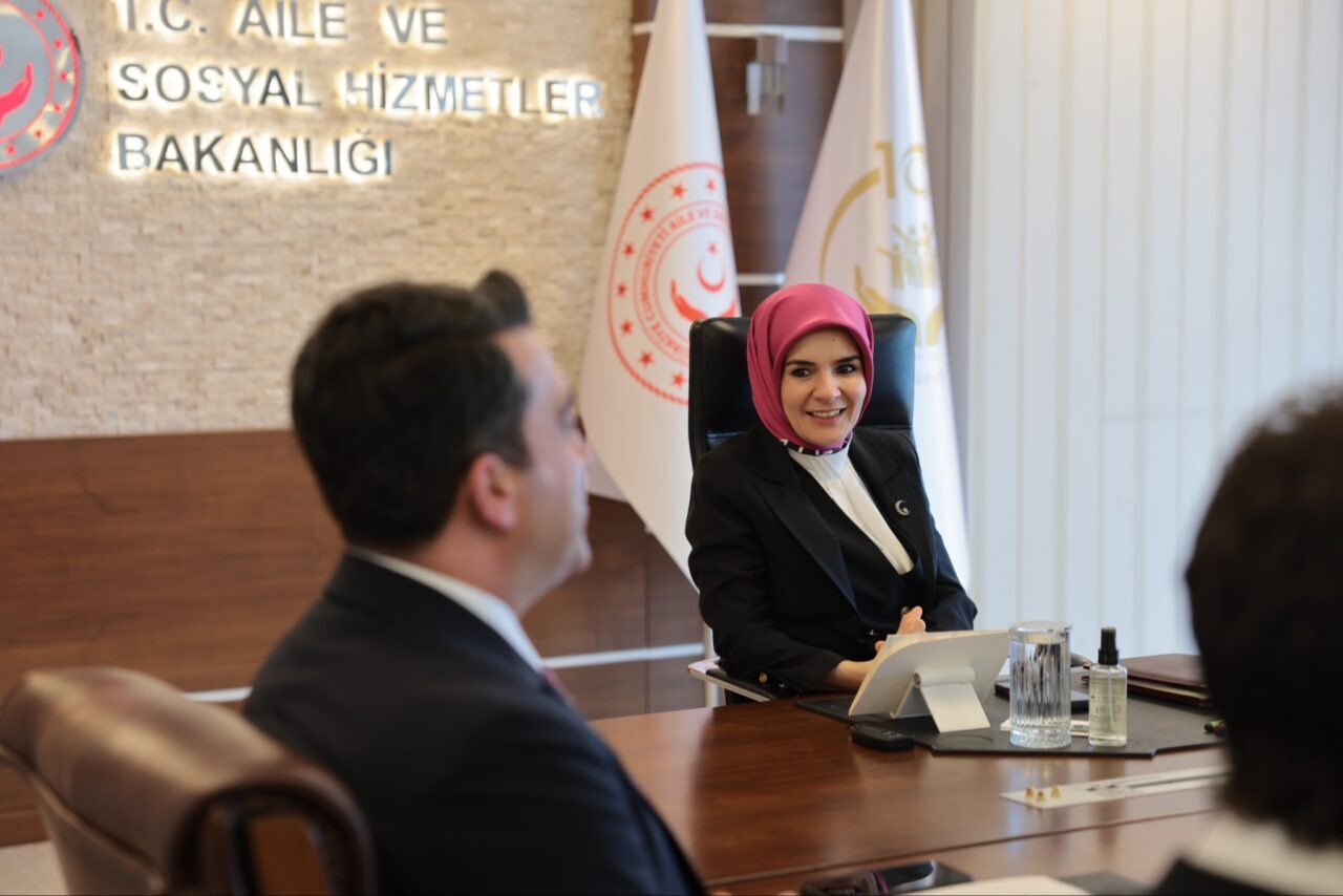 ANKARA (AA) – Aile ve Sosyal Hizmetler Bakanı Mahinur Özdemir