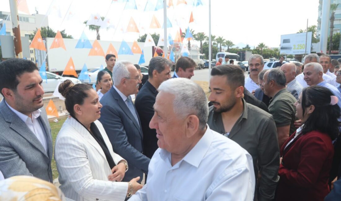 ANTALYA (AA) – Antalya’da Kurban Bayramı dolayısıyla AK Parti İl