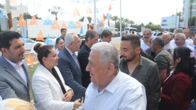 ANTALYA (AA) – Antalya’da Kurban Bayramı dolayısıyla AK Parti İl
