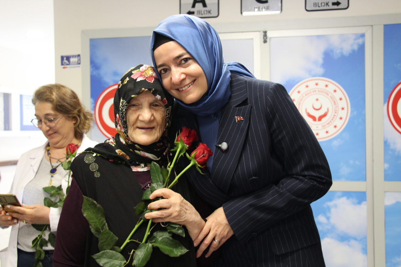 ANTALYA (AA) – AK Parti Genel Başkan Yardımcısı Fatma Betül