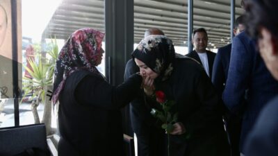 - "İstiyoruz ki bu topraklardaki hiçbir anne bir daha ağlamasın.