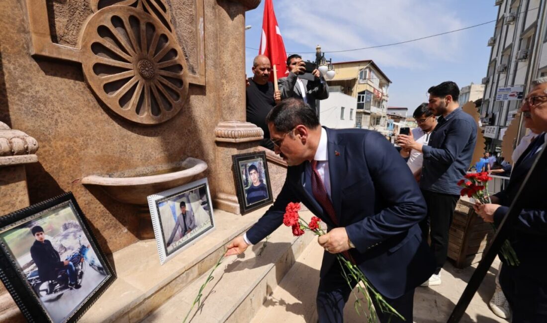 - "Kendi aramızda tartışmalar olabilir ama Türkiye'ye yönelecek her türlü