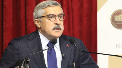 - "İnşallah geleceğe umutla bakıyoruz. Asrın felaketini, asrın dayanışmasına çevirmiş