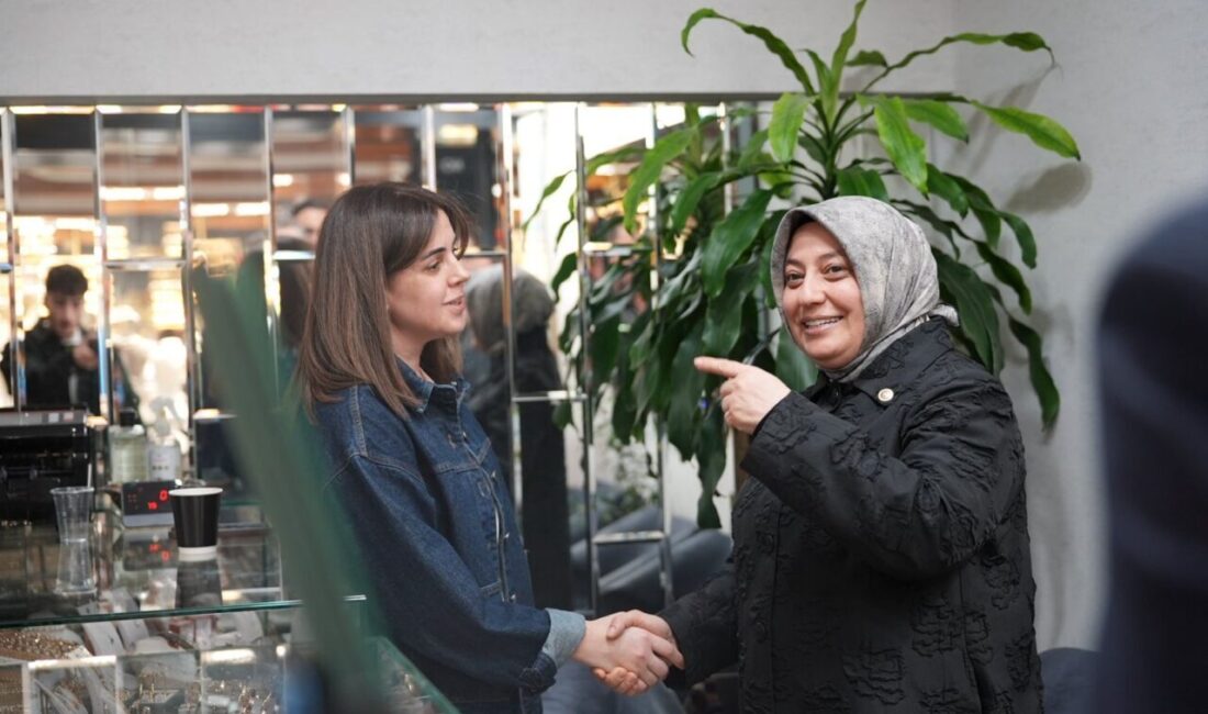 İSTANBUL (AA) – AK Parti İstanbul milletvekilleri, Anneler Günü dolayısıyla