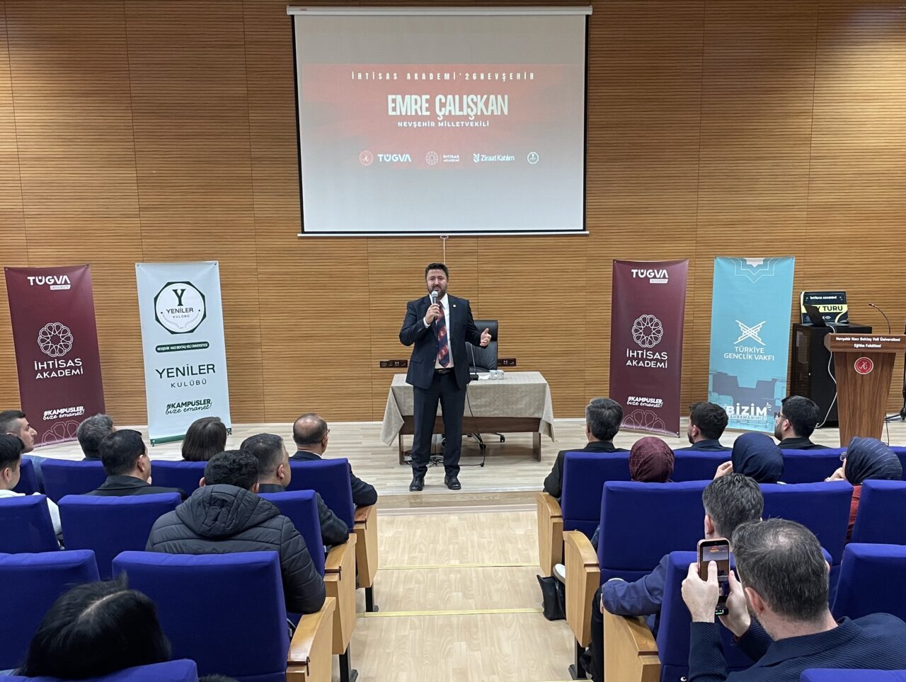 - "Sayın Cumhurbaşkanımızın önderliğinde bu kadar kırılganlıkların olduğu süreçten güçlü