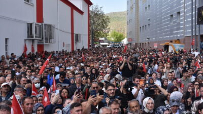- "Cumhurbaşkanı Recep Tayyip Erdoğan'ın önderliğinde Afyonkarahisar'ı yeniden inşa etmek