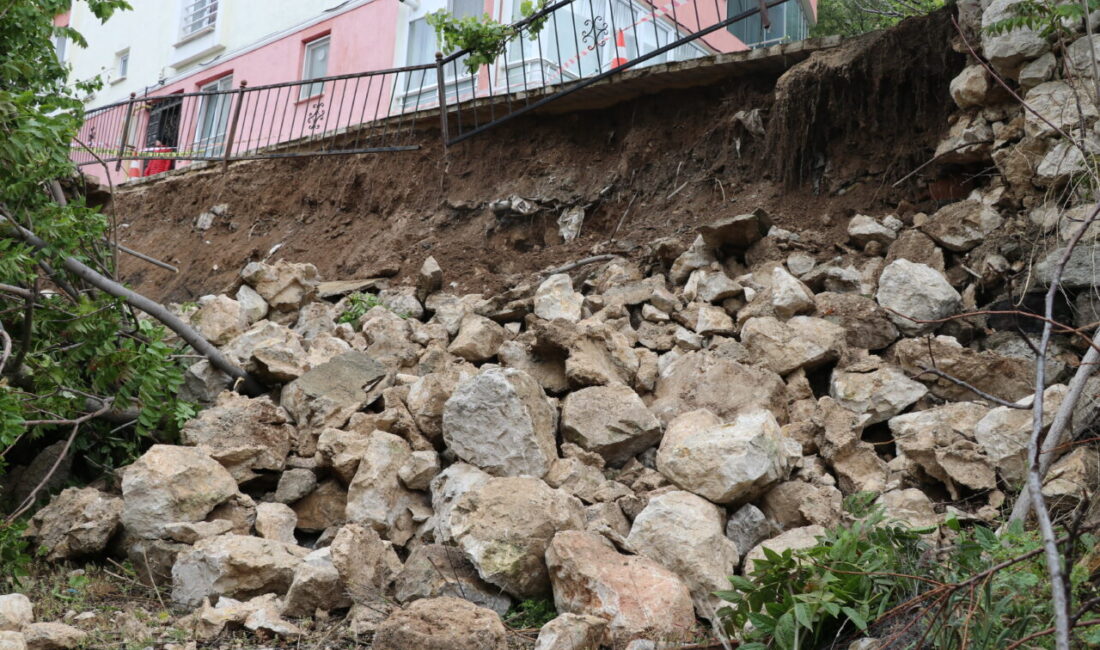 - Bina tedbir amaçlı boşaltıldı