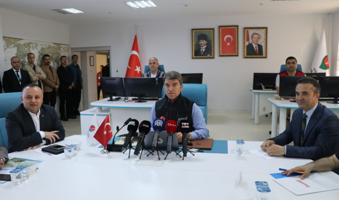 - Amasya Valisi Önder Bakan:
- "Bir kez daha vatandaşlarımızın muhtemel