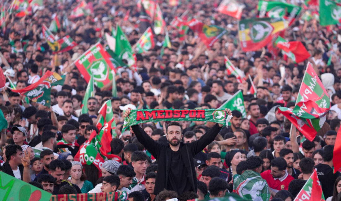 - Kulüp Başkanı Nahit Eren:
- "Amedspor'un dili, rengi, kimliği ve