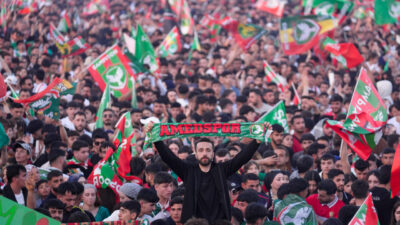 - Kulüp Başkanı Nahit Eren:
- "Amedspor'un dili, rengi, kimliği ve