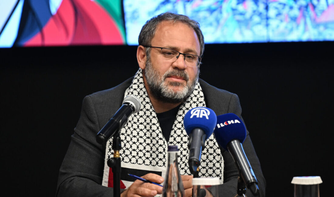 - Aktivistlerden Memur-Sen Ankara İl Temsilcisi Nevzat Öylek:
- "Biz bu