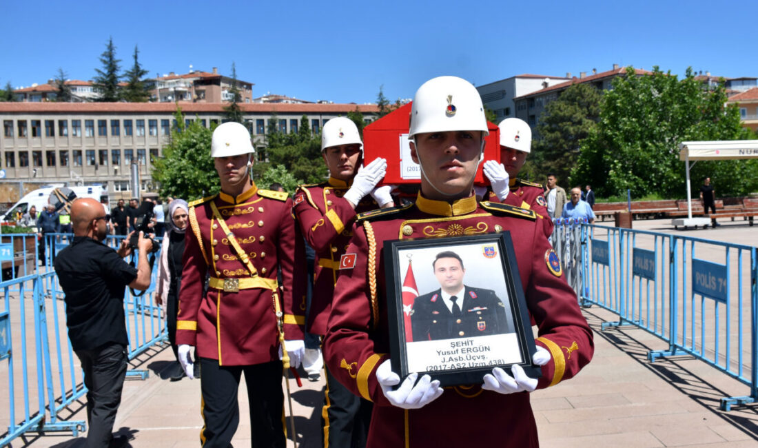 - Törene, İçişleri Bakan Yardımcısı Ali Çelik ve Jandarma Genel