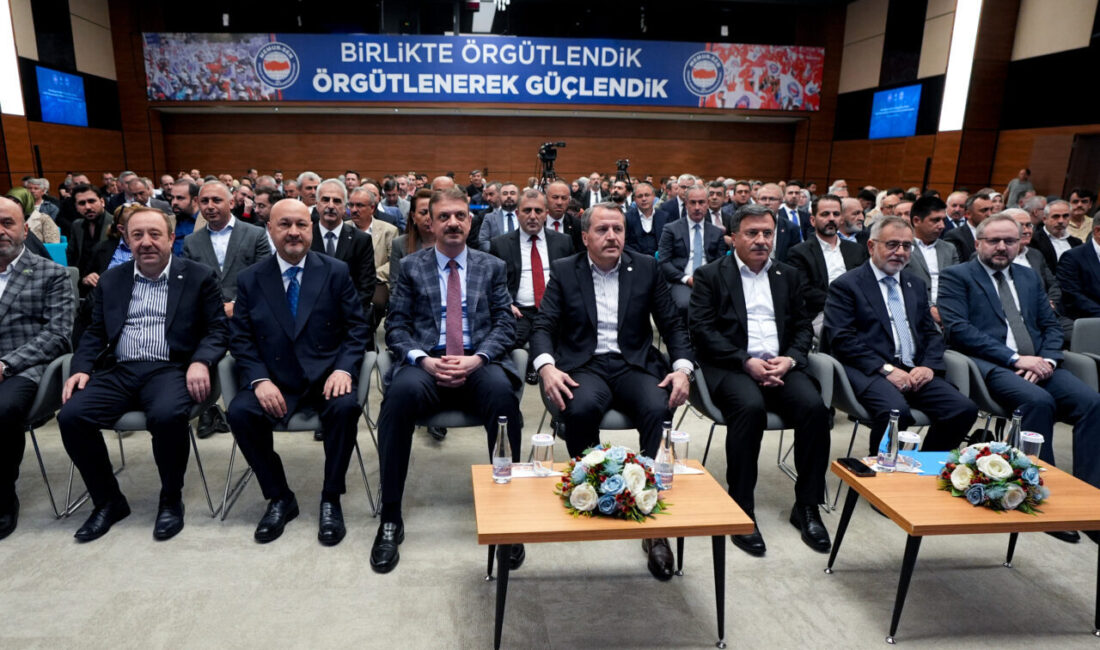 - Memur-Sen Genel Başkanı Ali Yalçın:
- "Güçlü olan vakıf müessesesi