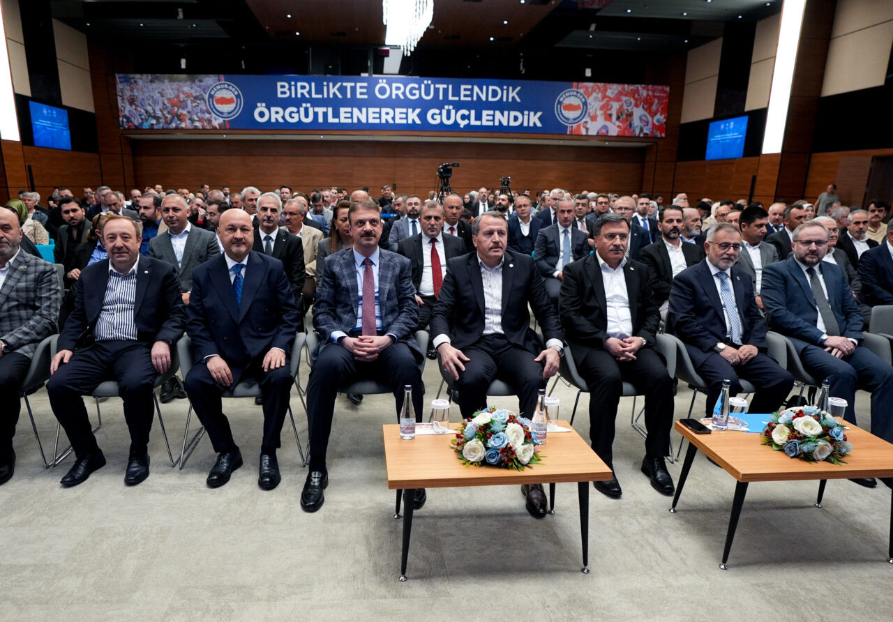- Memur-Sen Genel Başkanı Ali Yalçın:
- "Güçlü olan vakıf müessesesi