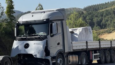 ANTALYA (AA) – Antalya-Isparta kara yolundaki trafik kazasında 2 kişi