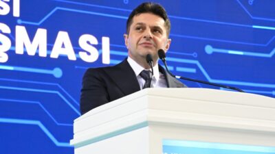 - TÜBİTAK Başkan Yardımcısı Mesut Güner:
- "Türkiye'nin sizlere ihtiyacı var.