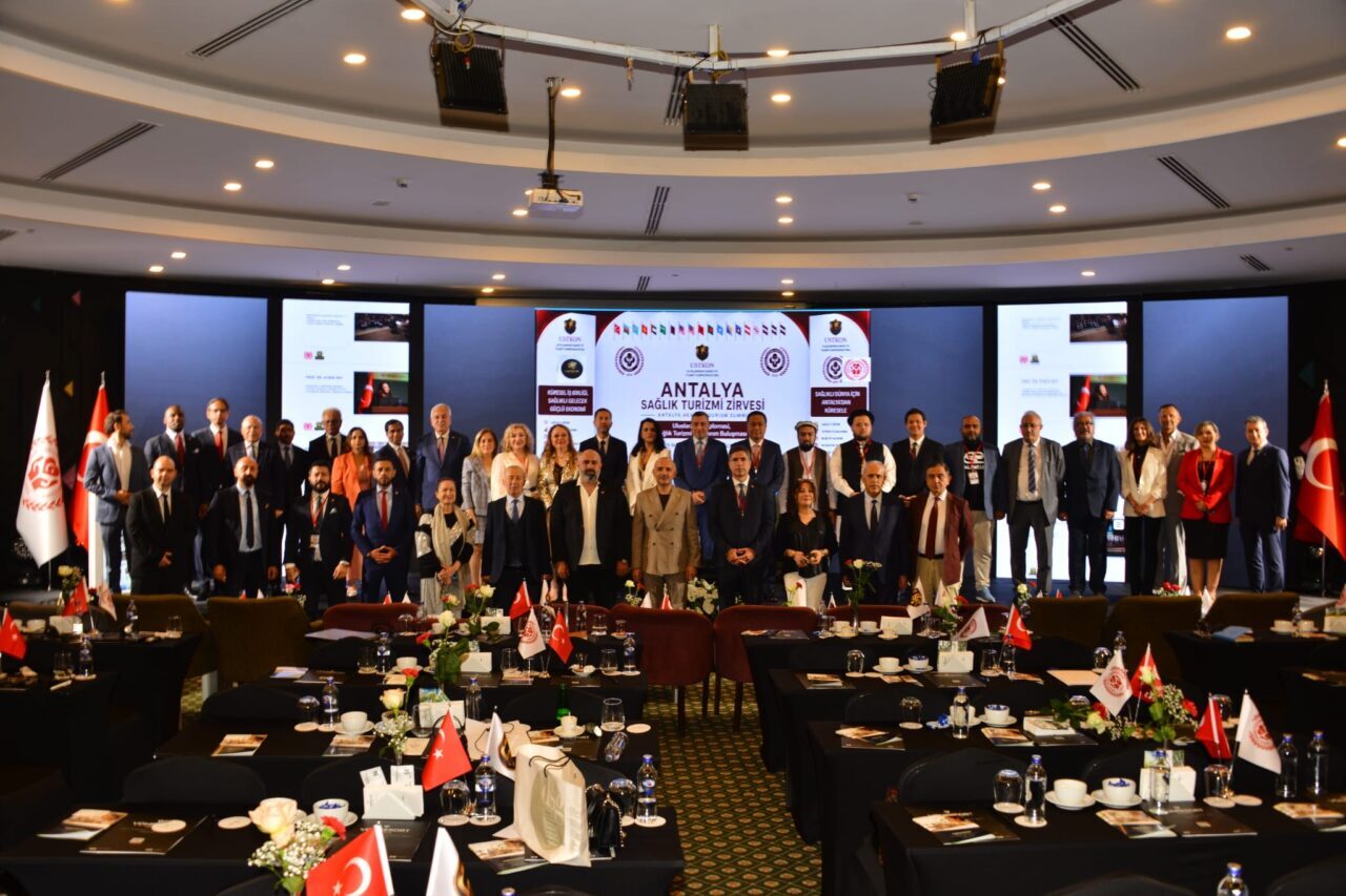 ANTALYA (AA) – Antalya'da Sağlık Turizmi Konfederasyonu (SATKOF) ile Uluslararası
