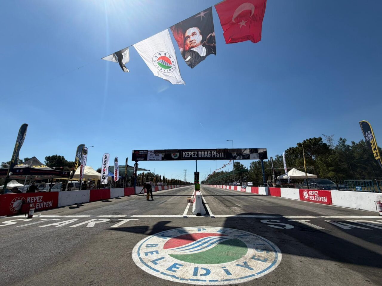 ANTALYA (AA) – Antalya'da Türkiye Oto Drag Şampiyonası'nın birinci ayak