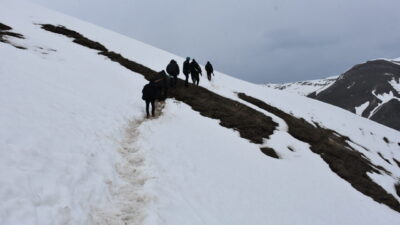 ARTVİN (AA) – Artvin'in Ardanuç ilçesinde çığ altında kalan çoban