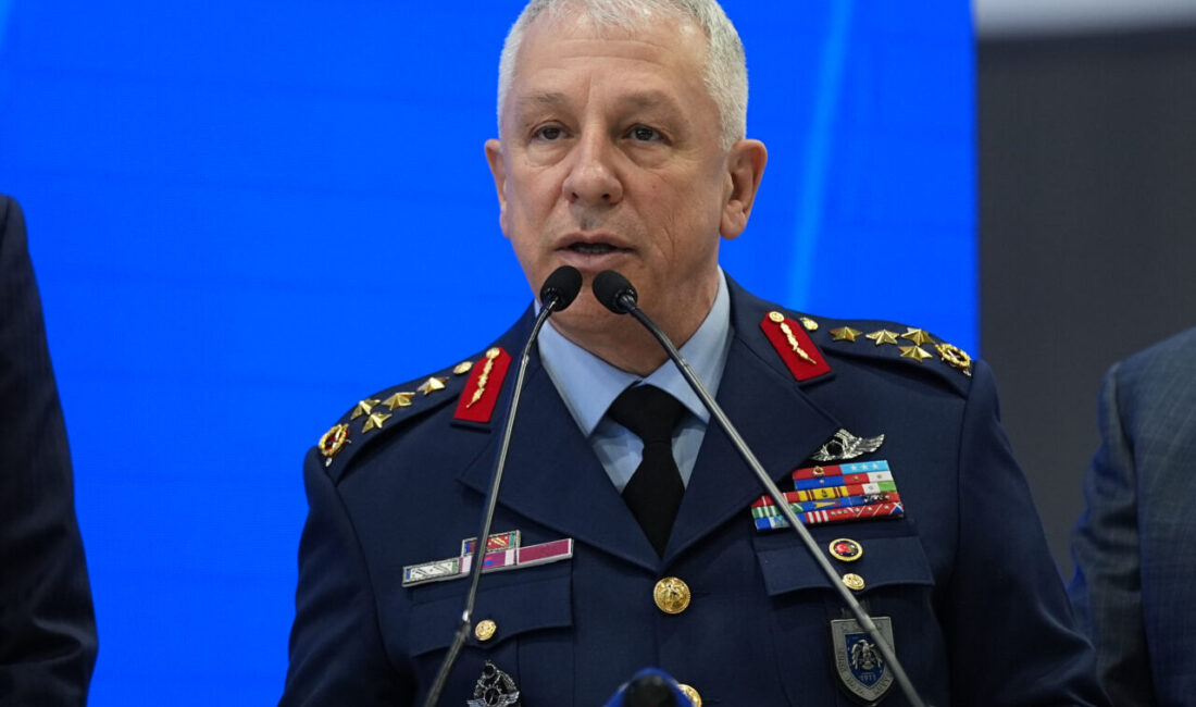 - Hava Kuvvetleri Komutanı Orgeneral Ziya Cemal Kadıoğlu:
- "Silahlı Kuvvetler