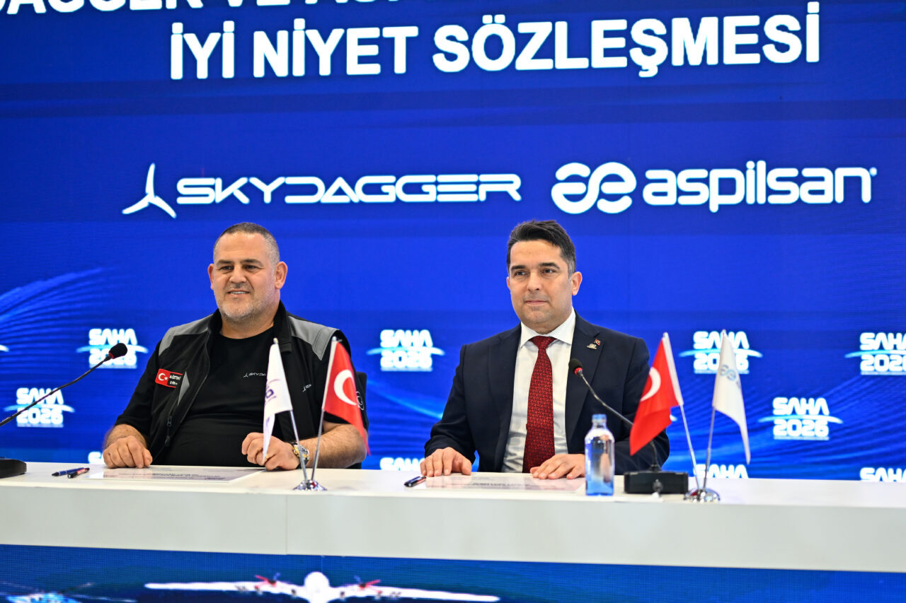 - ASPİLSAN Enerji Genel Müdürü Ahmet Turan Özdemir:
- "Dün petrol
