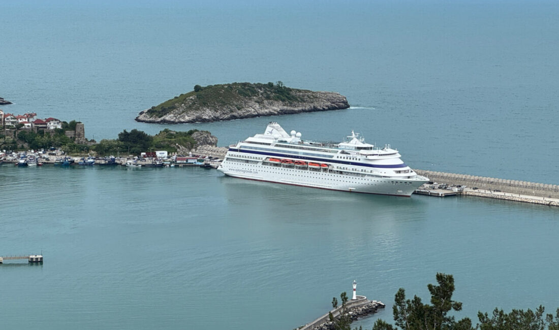 - Amasra'ya 100'üncü seferini yapan gemi 2022'den bu yana 84