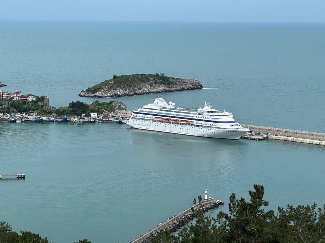 - Amasra'ya 100'üncü seferini yapan gemi 2022'den bu yana 84
