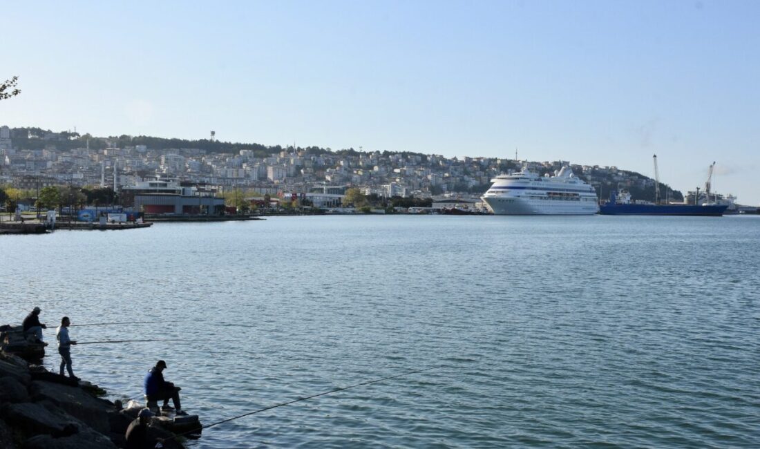 SAMSUN (AA) – Rusya'nın Soçi kentinden hareket eden Panama bandıralı