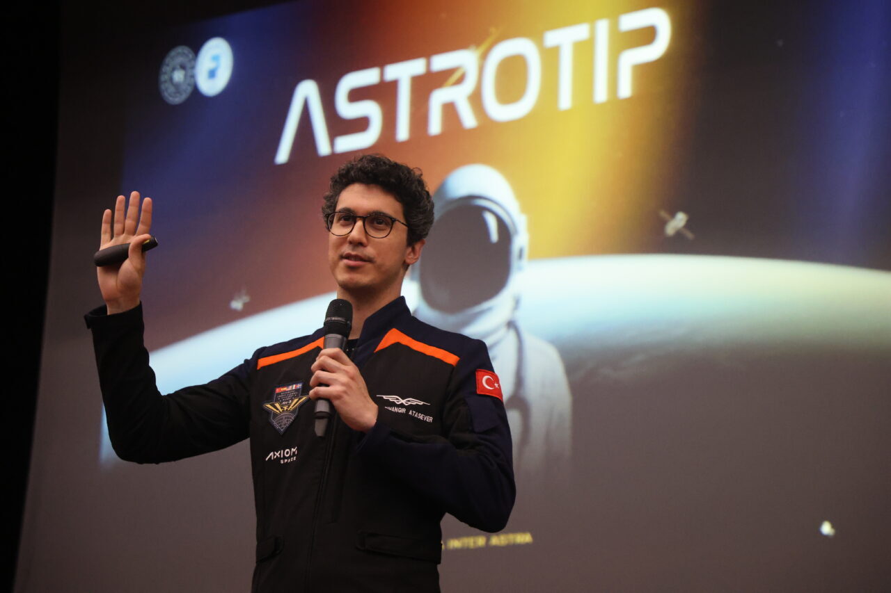DENİZLİ (AA) – Türkiye'nin ikinci astronotu Tuva Cihangir Atasever, Pamukkale