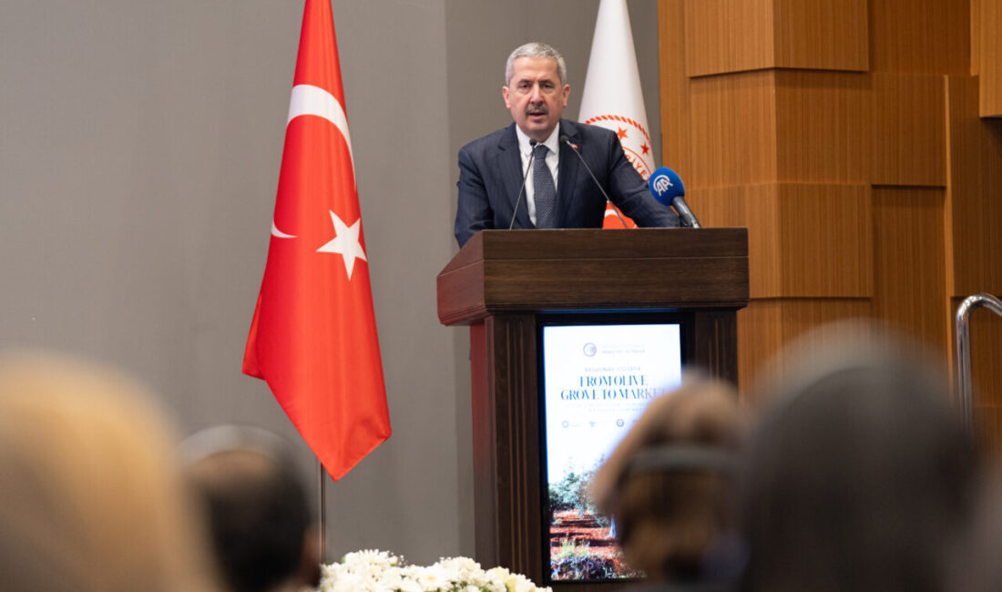 - Ticaret Bakan Yardımcısı Mahmut Gürcan:
- "Ülkemiz 2024/2025 sezonunda sofralık