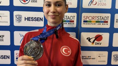 - "Burada bitmeyecek, ben o altın madalyayı alacağım. Buna yürekten