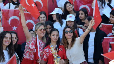 MANİSA (AA) – Macaristan'da düzenlenen Avrupa Bilek Güreşi Şampiyonası'nda 40