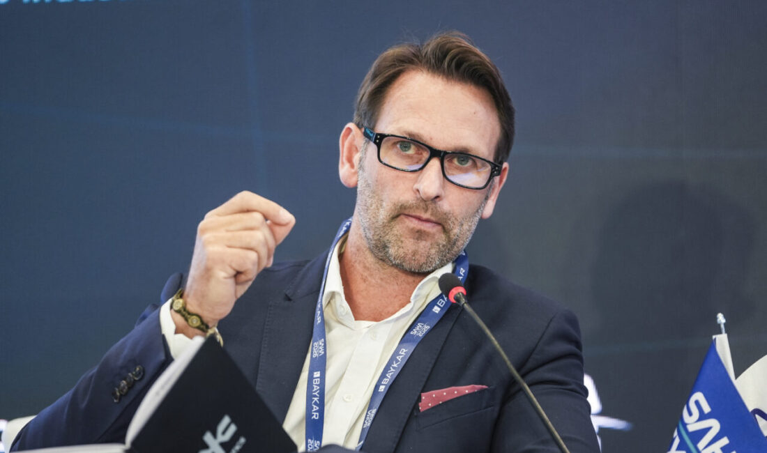- Chatham House Ekonomisti Timothy Ash:
- "Avrupa savunması bugün çok