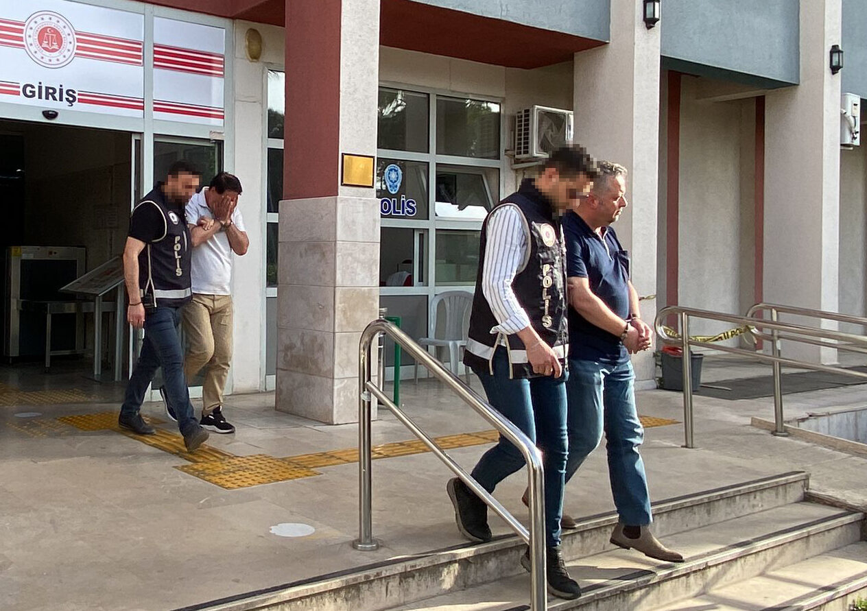AYDIN (AA) – Aydın'ın Nazilli ilçesinde, usulsüz sağlık raporu düzenlendiği