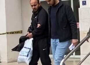 AYDIN (AA) – Aydın'ın Nazilli ilçesinde düzenlenen uyuşturucu operasyonlarında gözaltına